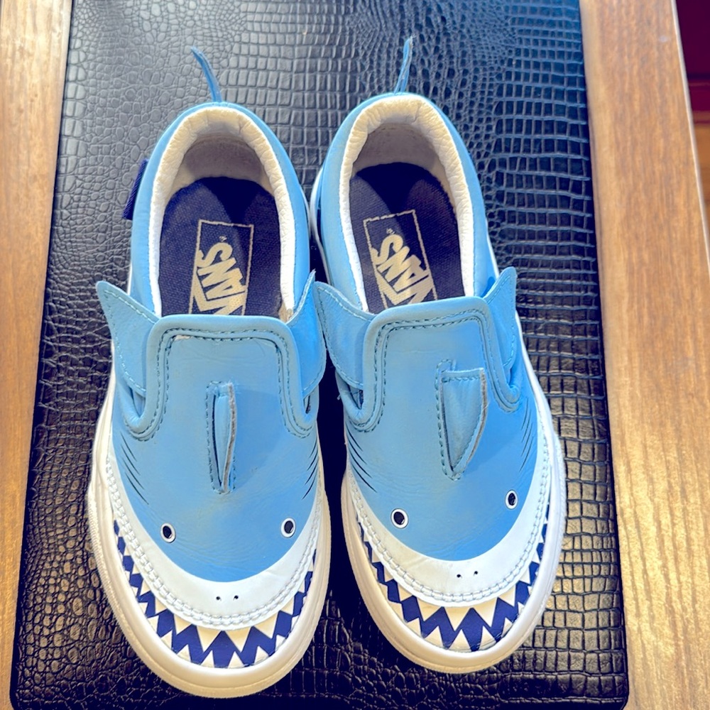 Vans Shark Slip On Sneaker